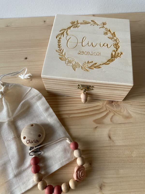 Caja de madera con tapa