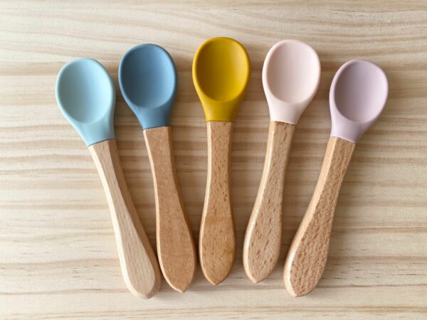 Cuchara de madera y silicona personalizada - Imagen 6