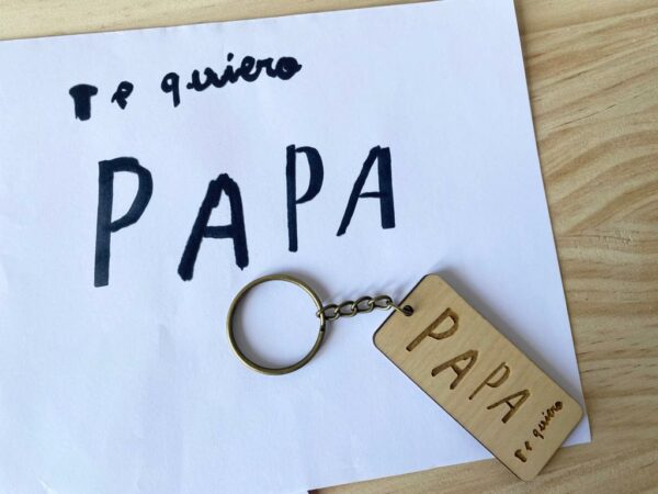Llavero personalizado madera