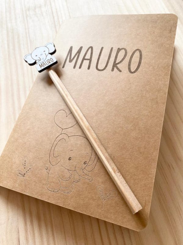 Libreta de cartón grabada