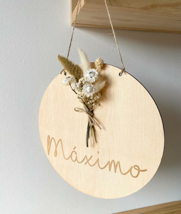 Placa circular con ramo de flores