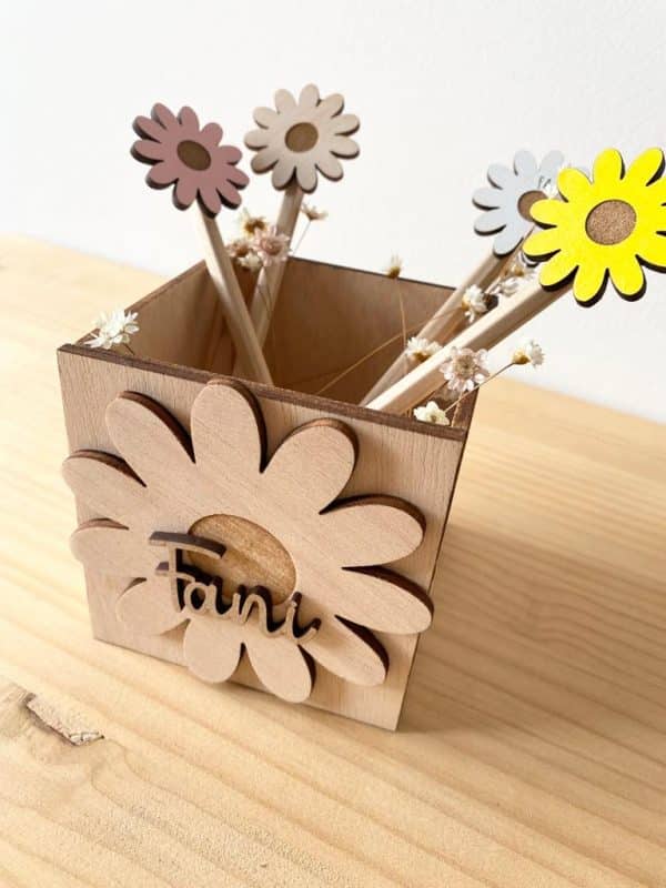 Porta lápices flor