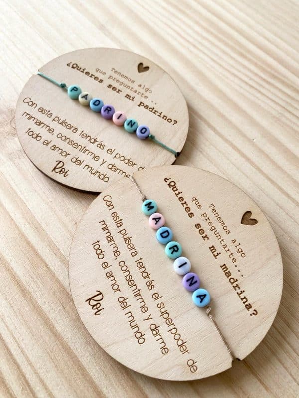 Placa madera con pulsera